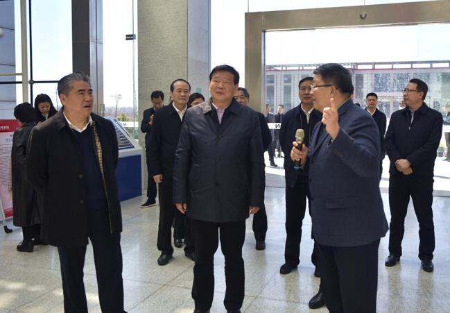省委书记娄勤俭莅临世界杯药业视察调研